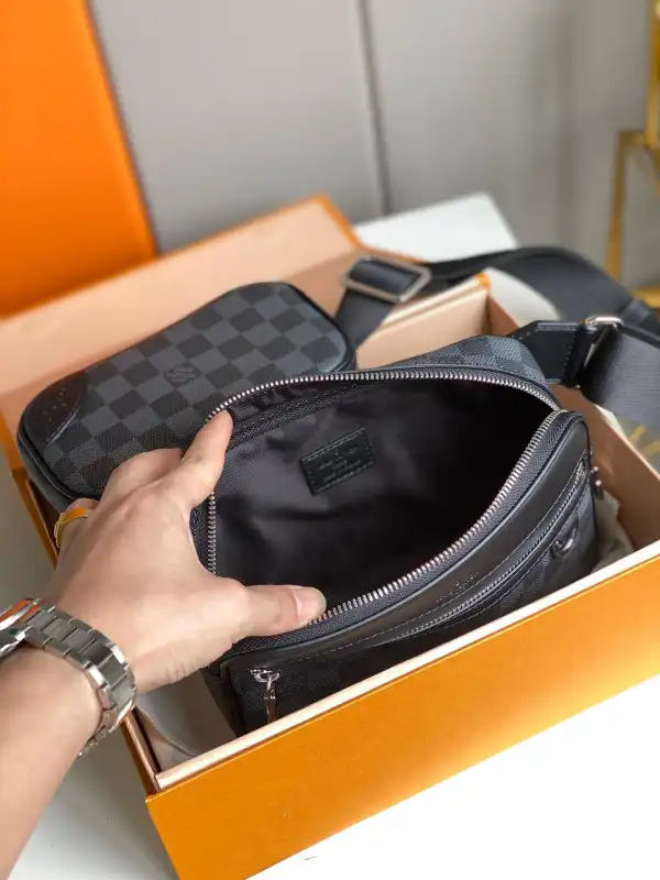 Aaa replica ru LOUIS VUITTON SCOTT MESSENGER