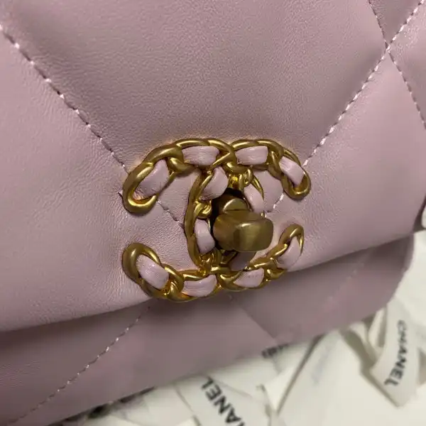 Firstbag Ru CHANEL 19 FLAP BAG