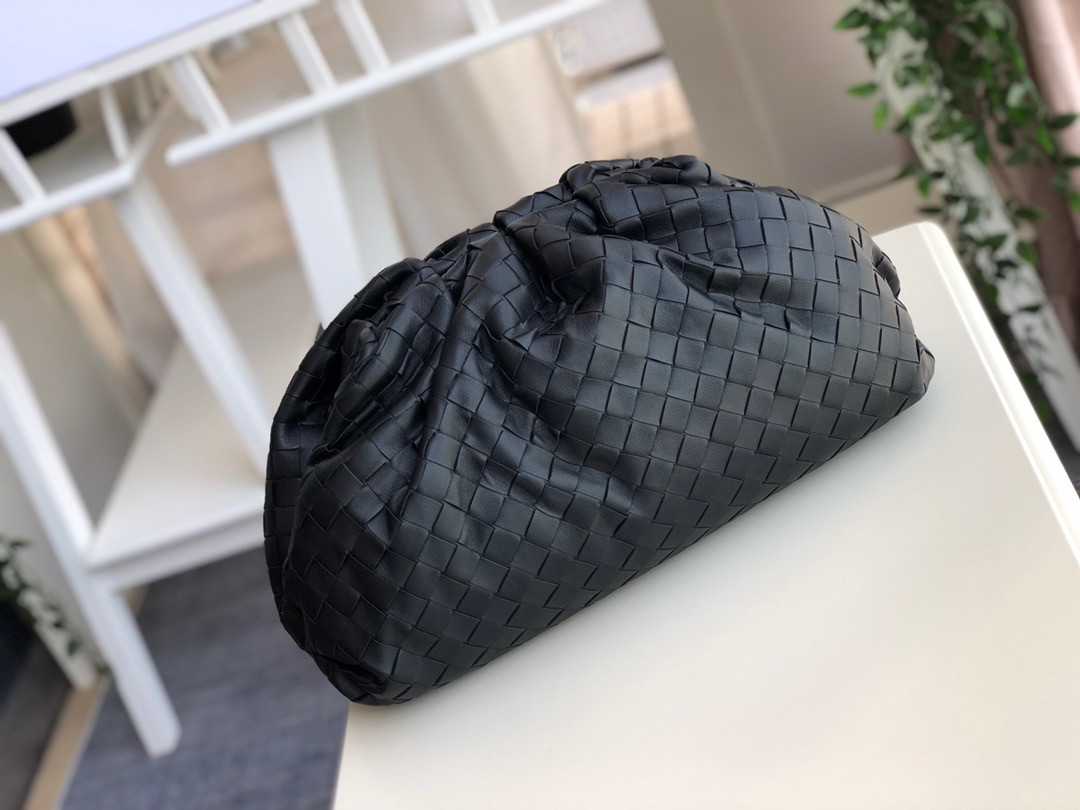 HOT SALE BOTTEGA VENETA Pouch