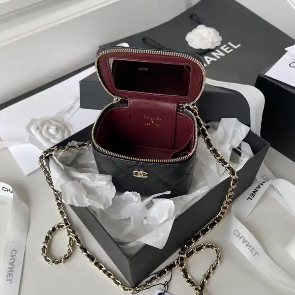 Firstbag Ru CHANEL SMALL VANITY WITH CHAIN