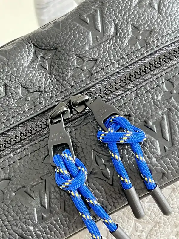 First bag ru Louis Vuitton DEAN BACKPACK