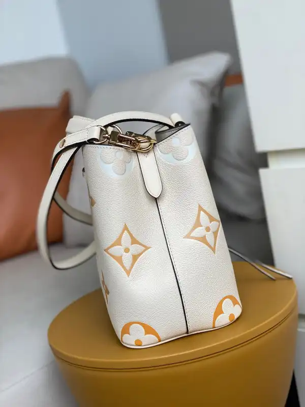 Cheap HOT SALE LOUIS VUITTON NÉONOÉ BB