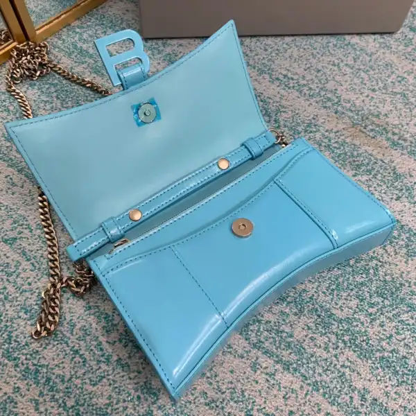 Bagsoffer yupoo BALENCIAGA HOURGLASS WALLET ON CHAIN