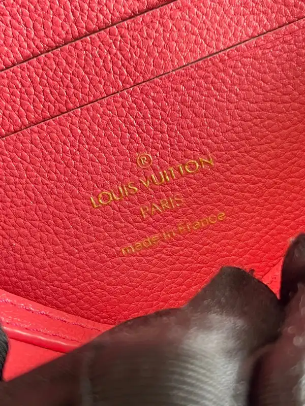 First bag ru LOUIS VUITTON MINI DAUPHINE