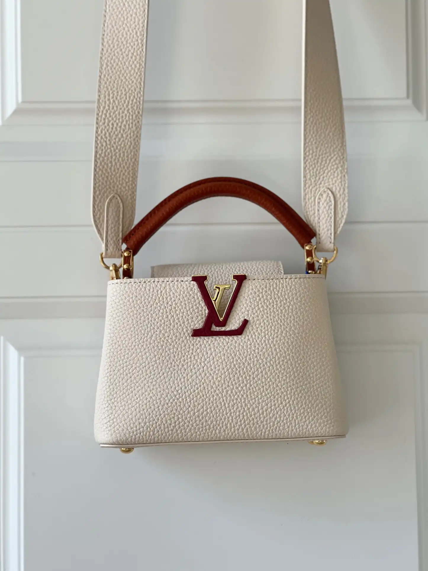 Cheap LOUIS VUITTON CAPUCINES MINI