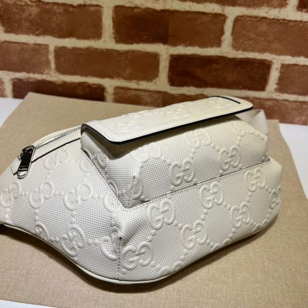 HOT SALE Gucci GG embossed belt bag