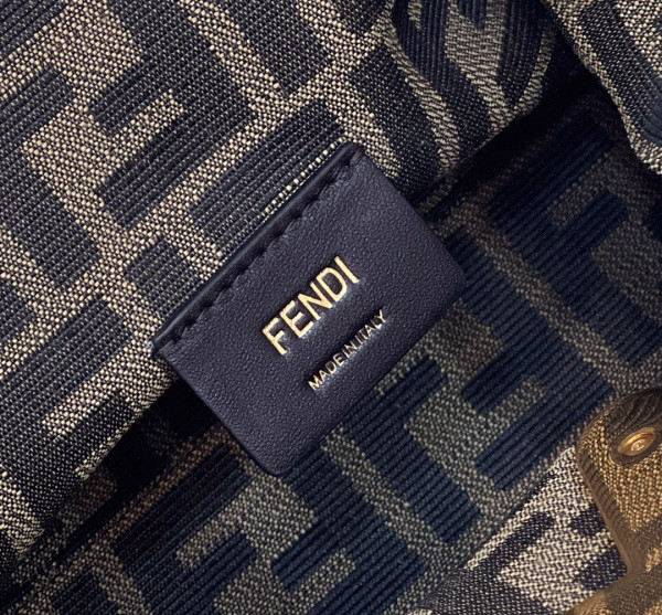 FENDI FIRST-32.5-15-23.5cm