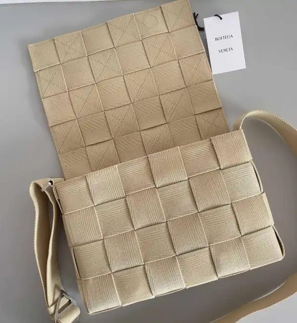 BOTTEGA VENETA CASSETTE Webbing