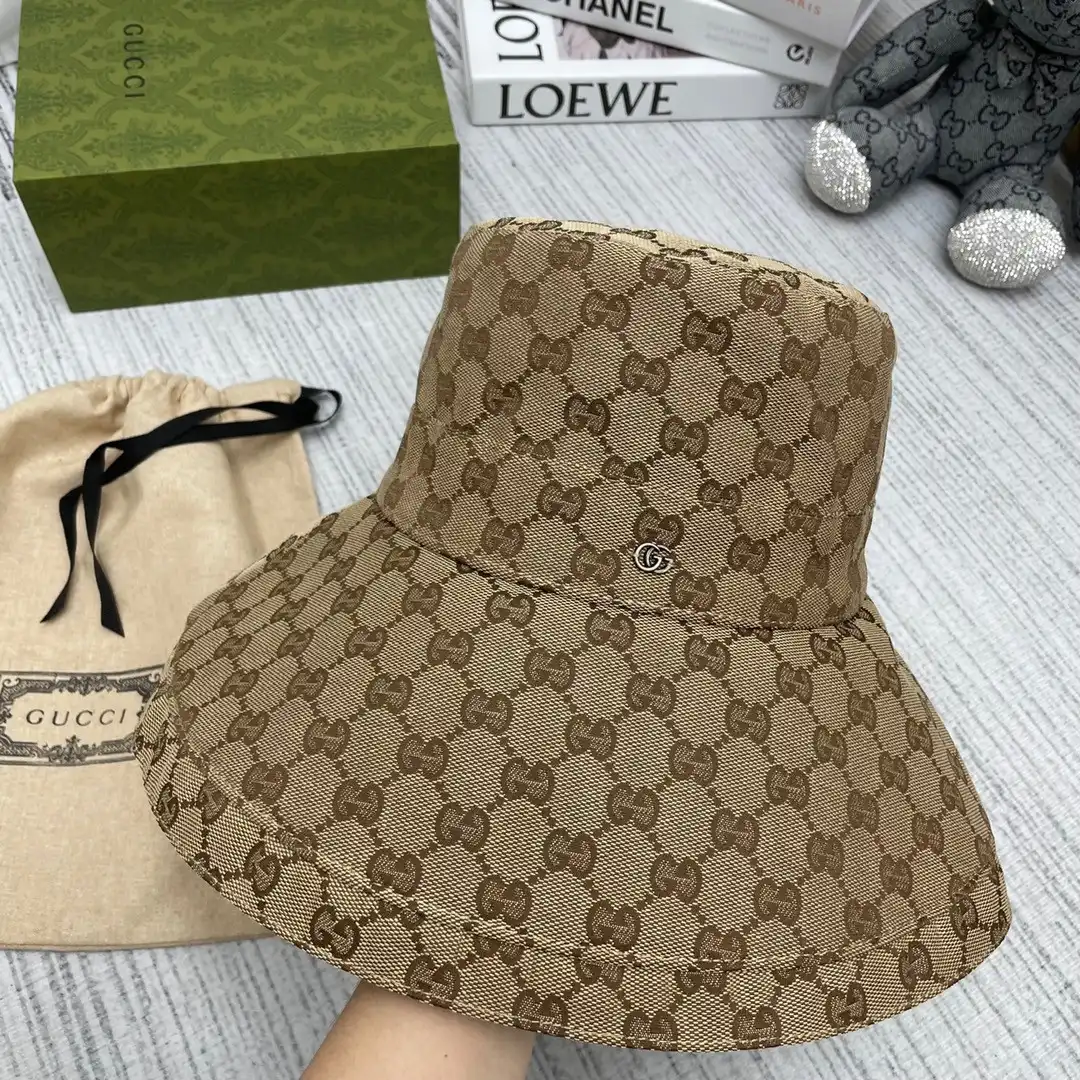 GUCCI GG canvas wide brim hat