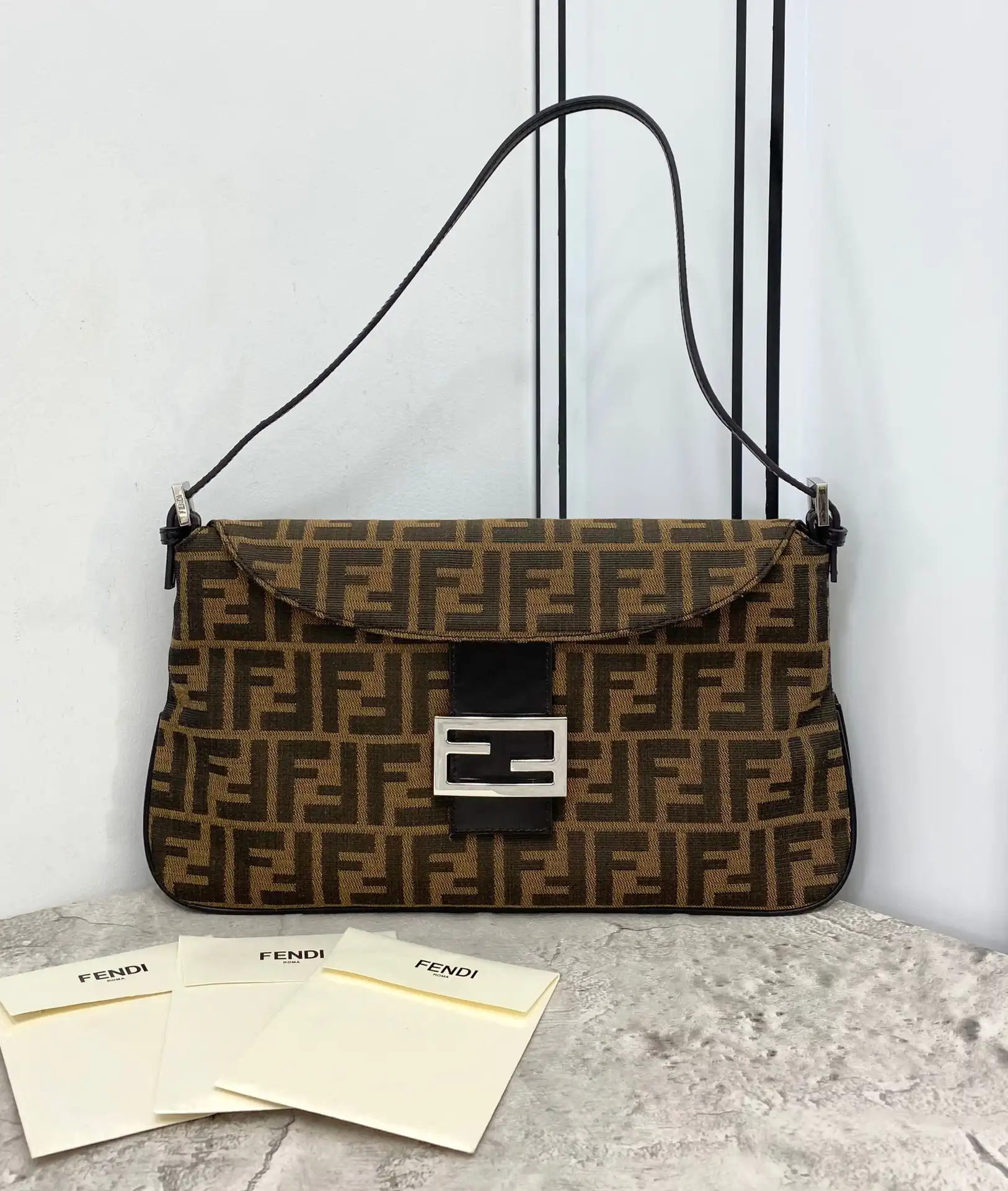 Firstbag Ru FENDI VINTAGE BAG