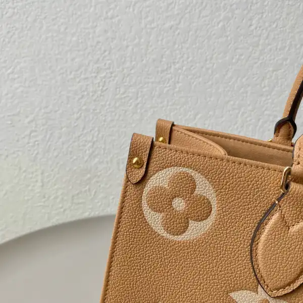 AAA Pruses Bags LOUIS VUITTON ONTHEGO MM