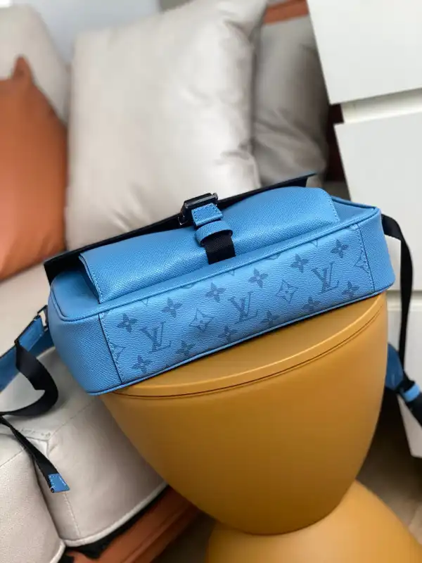 Affordable LOUIS VUITTON NEW MESSENGER