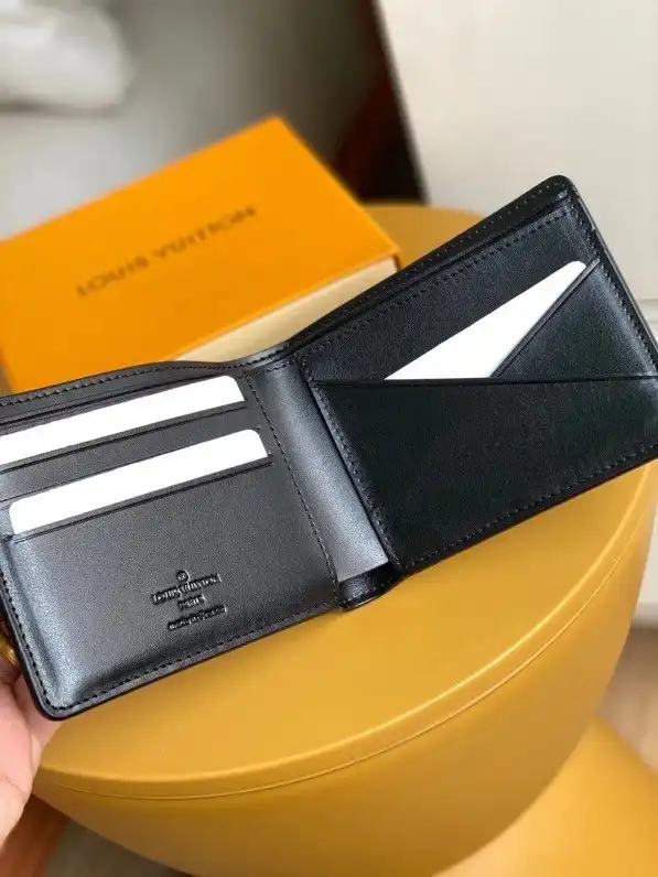 Cheap LOUIS VUITTON MULTIPLE WALLET