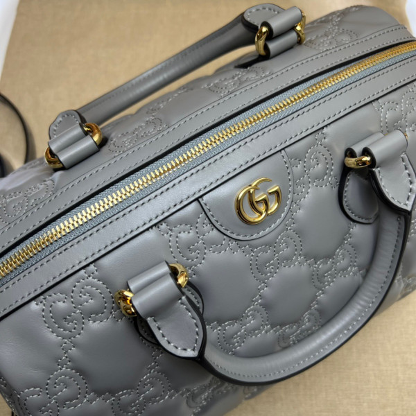 HOT SALE GUCCI GG matelassé leather top handle bag