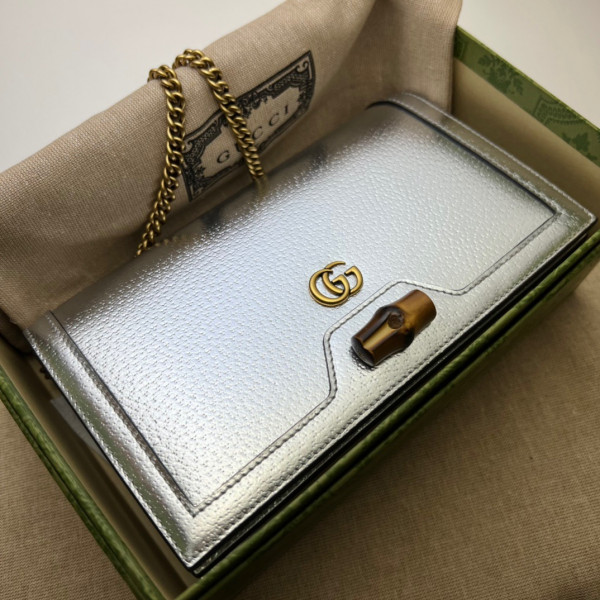 HOT SALE Gucci Diana mini bag with bamboo