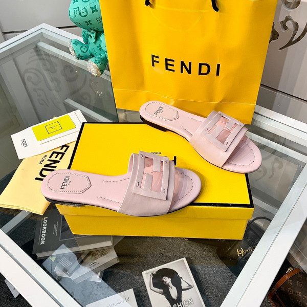 HOT SALE Fendi Signature