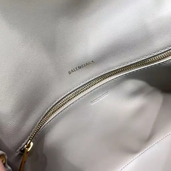 Yupoo bagsoffer BALENCIAGA DOWNTOWN SMALL SHOULDER BAG WITH CHAIN