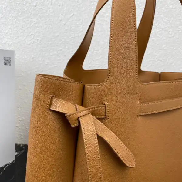 PRADA Leather tote