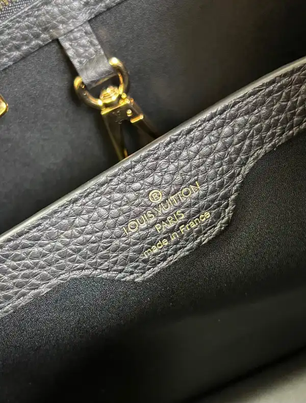 LOUIS VUITTON CAPUCINES BB