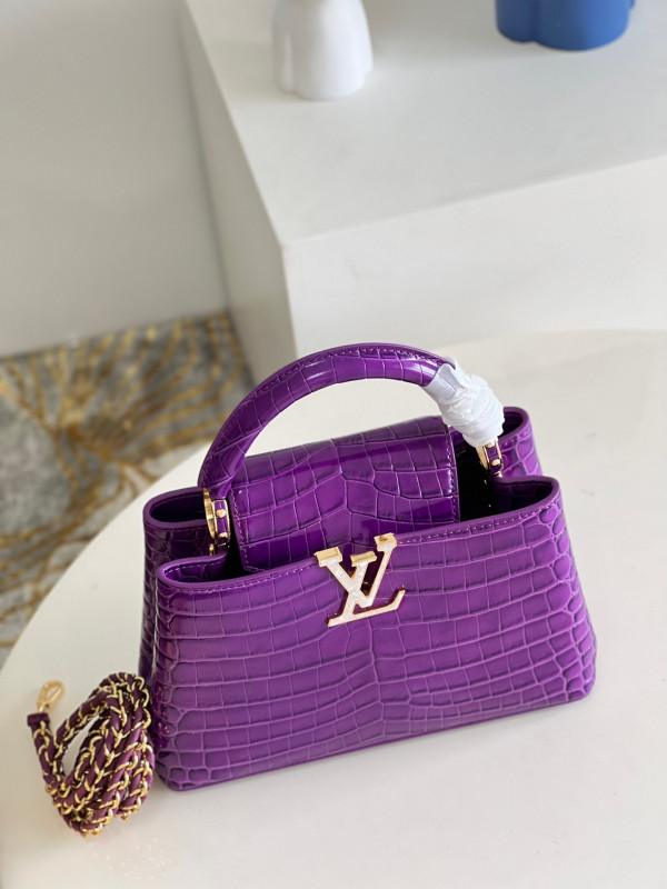 HOT SALE LOUIS VUITTON CAPUCINES BB