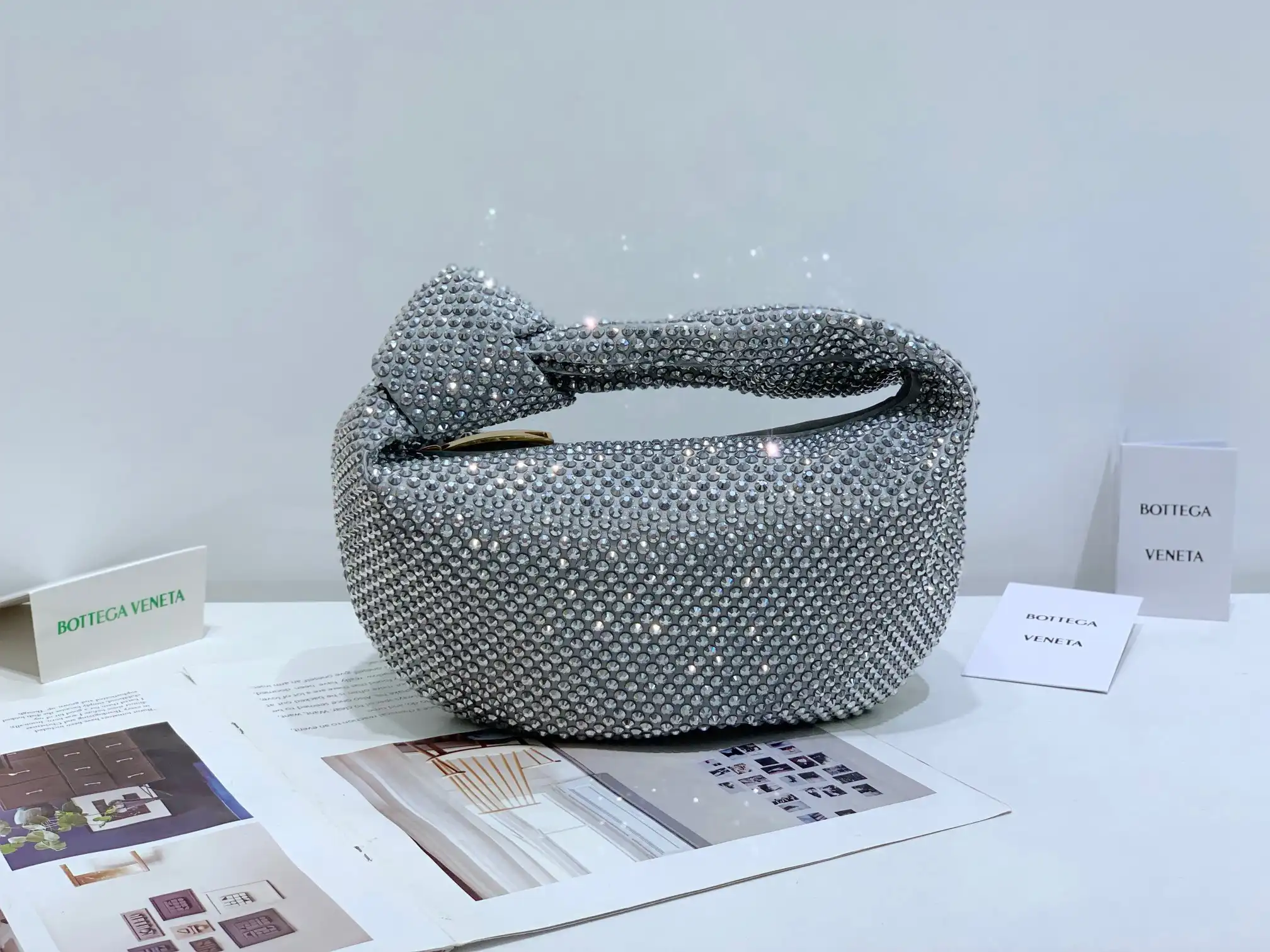 Firstbag Ru BOTTEGA VENETA MINI JODIE