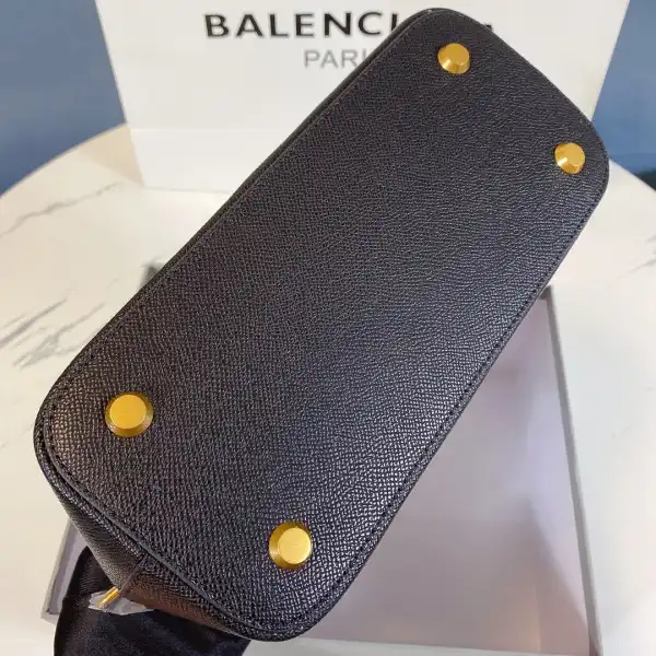 Frstbag ru BALENCIAGA VILLE TOP HANDLE S