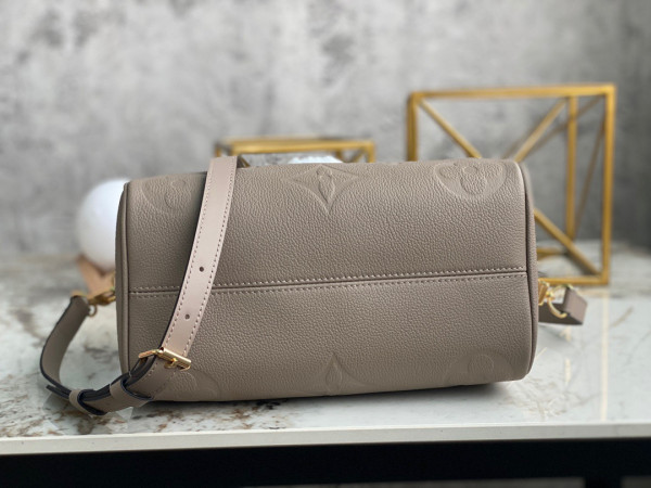 HOT SALE LOUIS VUITTON SPEEDY BANDOULIÈRE 25