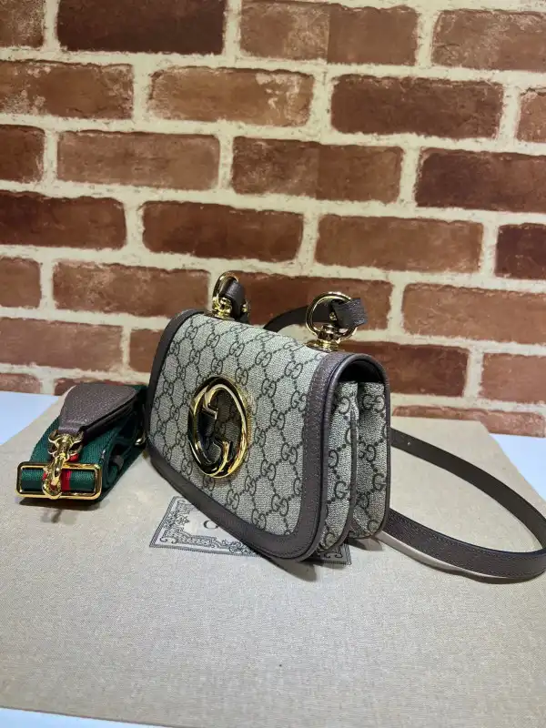 Frstbag ru Gucci Blondie mini bag