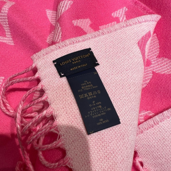 [FREE SHIPPING] LOUIS VUITTON ESSENTIAL  Scarf