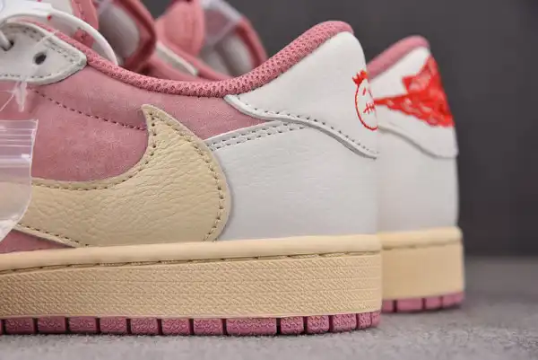 TRAVIS SCOTT X AIR JORDAN 1 LOW OG SHY PINK DM7866-600