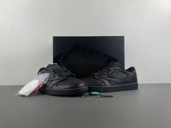 TRAVIS SCOTT X AIR JORDAN 1 LOW DM7866--282