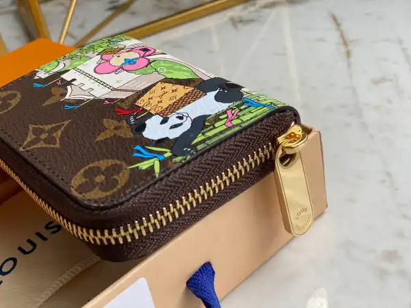 Rep LOUIS VUITTON ZIPPY COIN PURSE