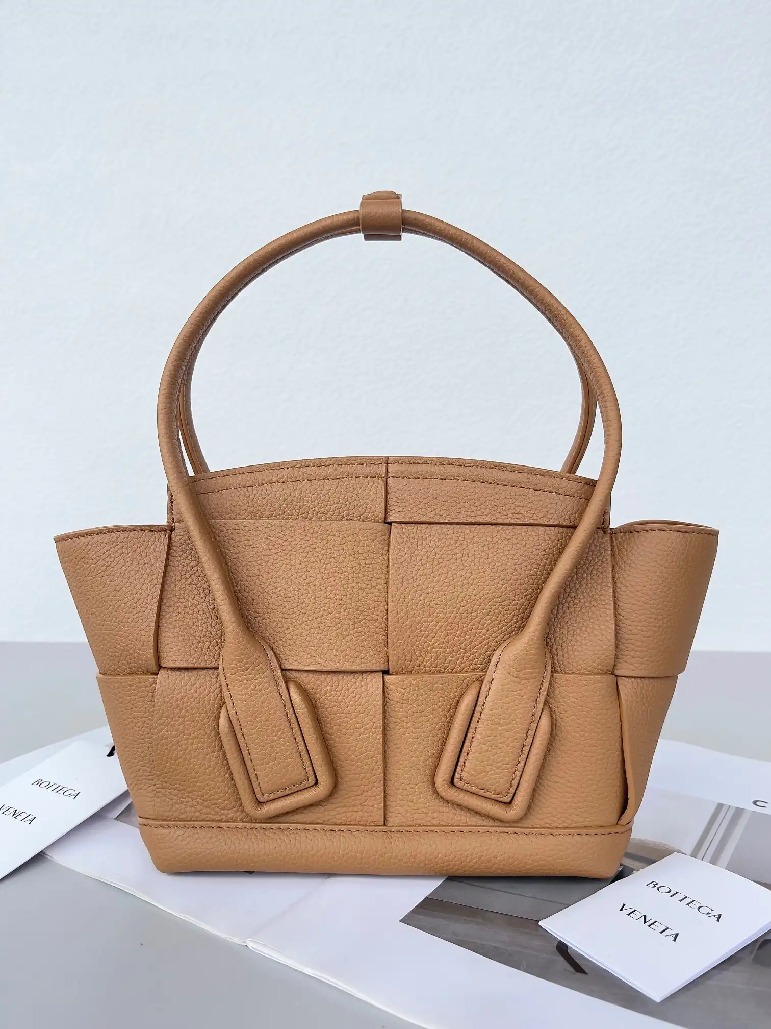 BOTTEGA VENETA MINI ARCO