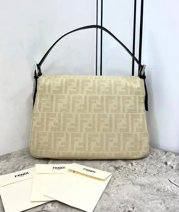 Firstbag Ru FENDI VINTAGE BAG