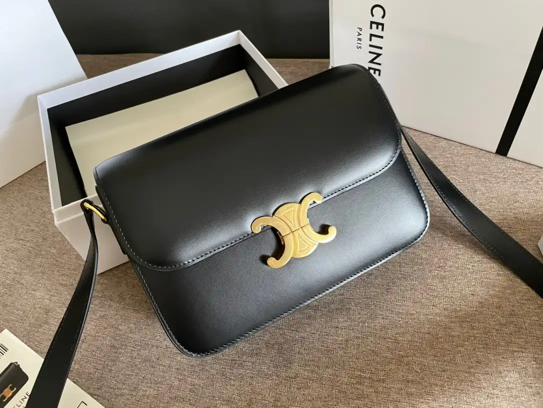 CELIN* CHANELASSIQUE TRIOMPHE BAG