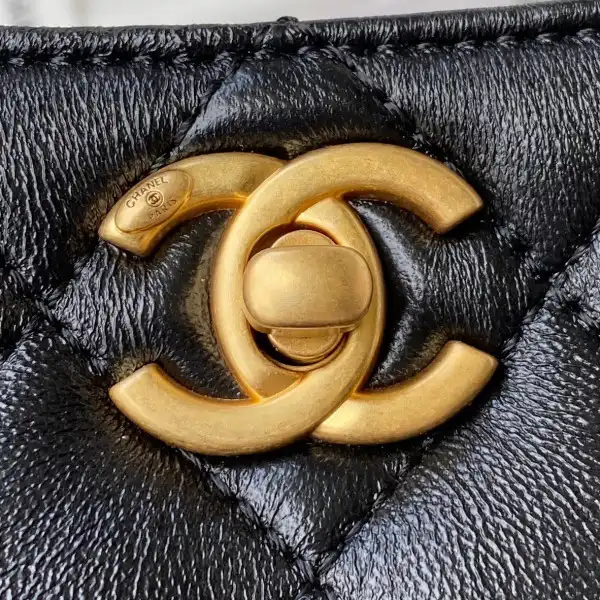 CHANEL HOBO HANDBAG