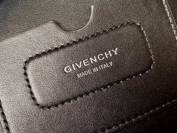 Firstbag Ru GIENVCHY ANTIGONA SOFT