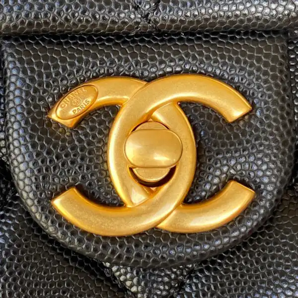 CHANEL SMALL FLAP BAG