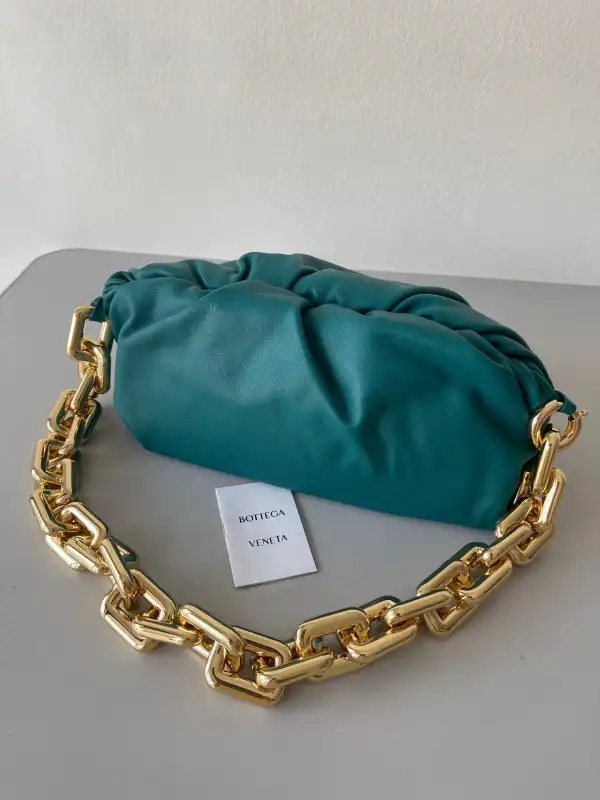 Frstbag ru BOTTEGA VENETA THE CHAIN POUCH