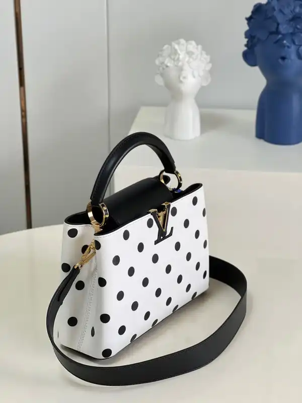 Affordable LOUIS VUITTON CAPUCINES BB