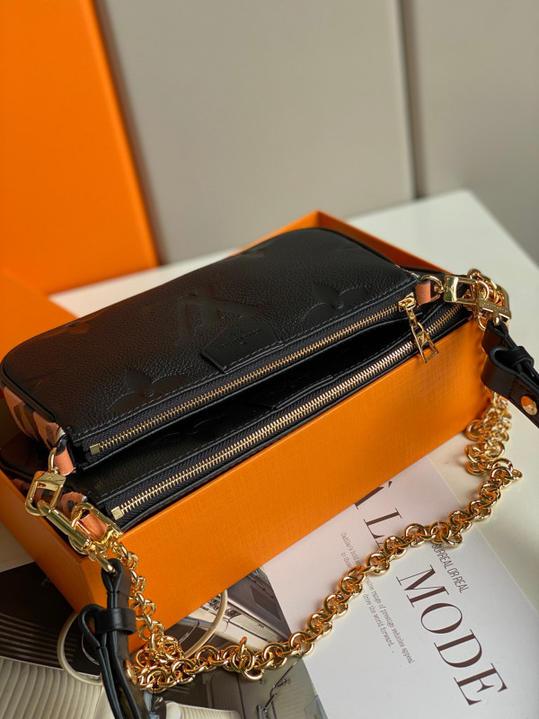 LOUIS VUITTON MULTI POCHETTE ACCESSOIRES