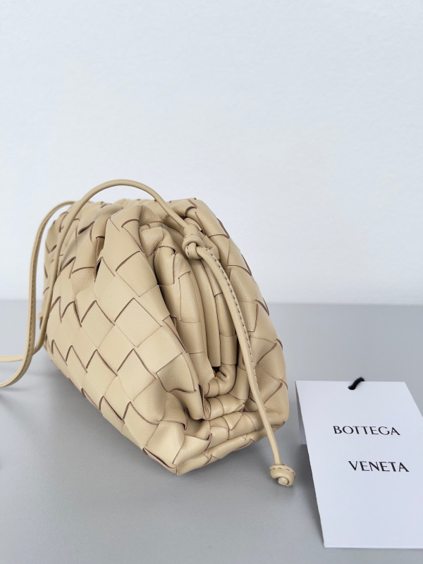 HOT SALE BOTTEGA VENETA MINI POUCH