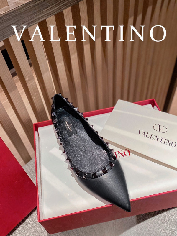 HOT SALE VALENTINO ROCKSTUD FLAT