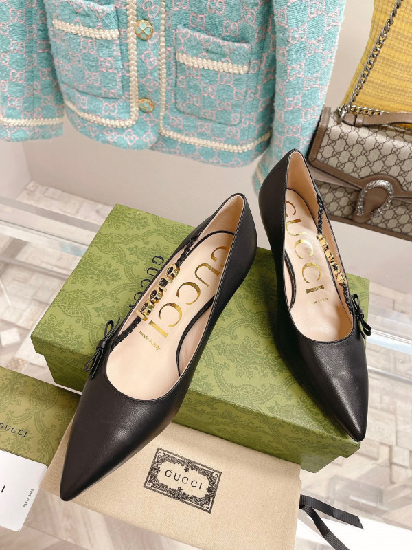 [FREE SHIPPING] GUCCI Women's pump with 'GUCCI'