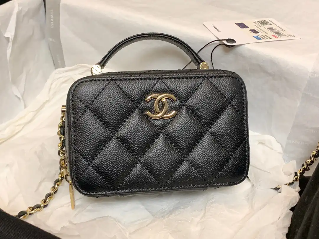 CHANEL VANITY CASE