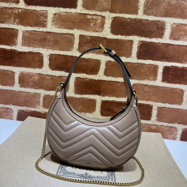 HOT SALE GUCCI GG Marmont half-moon-shaped mini bag