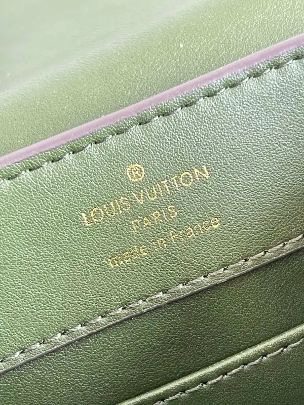 Frstbag ru LOUIS VUITTON CAPUCINES MINI