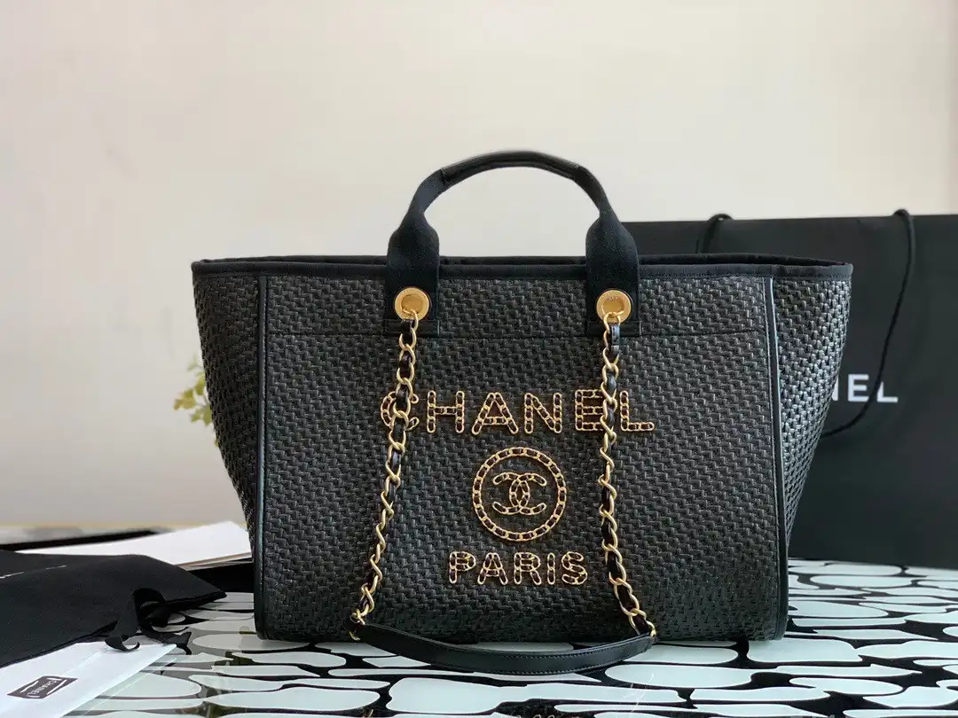 First bag ru CHANEL LARGE SHOPPING BAG