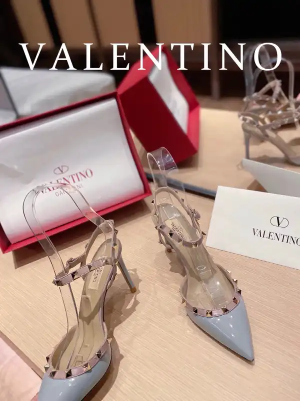 Yupoo bagsoffer VALENTINO ROCKSTUD SANDAL