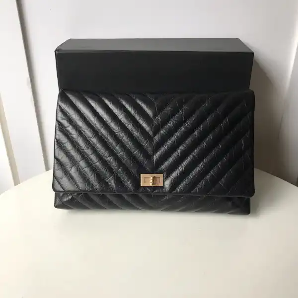 First bag ru CHANEL CHANELUTCH